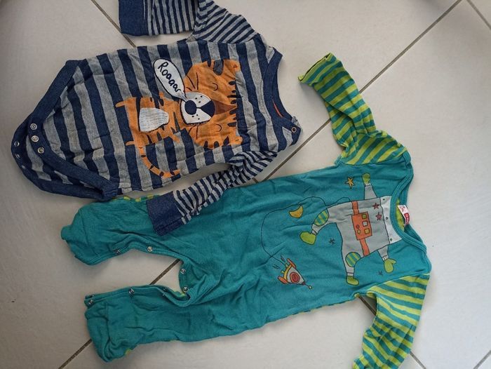 Lot 22 vêtements  12 mois garçon hiver - photo numéro 8