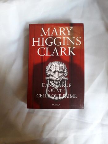 mary higgings clark