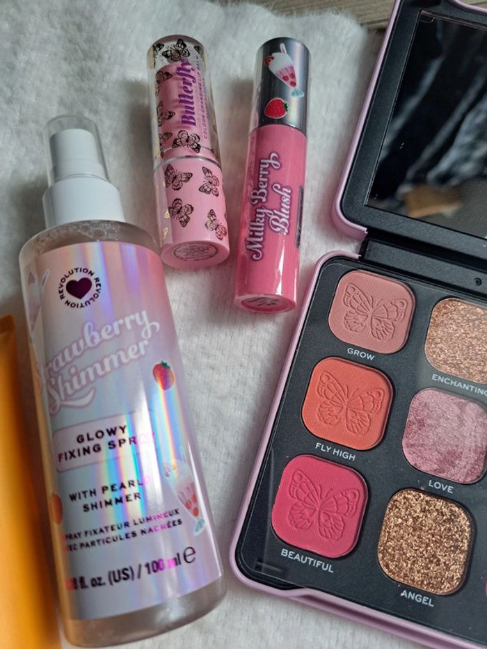 box maquillage et soins neufs. lot de produits dans un coffret 🎁 - photo numéro 6
