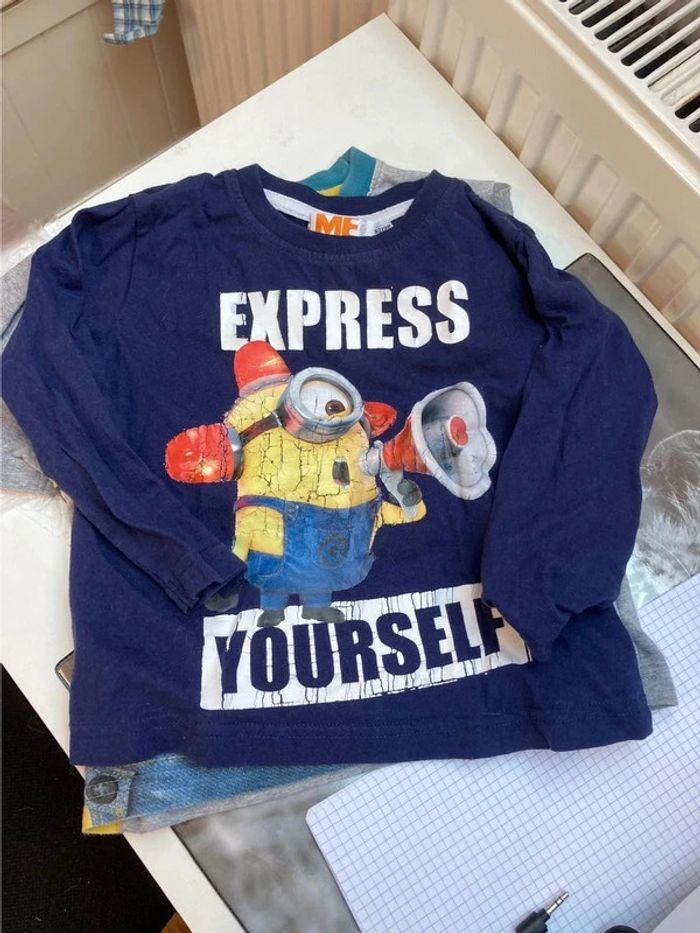 Lot de 4 t-shirt taille 92cm - photo numéro 3