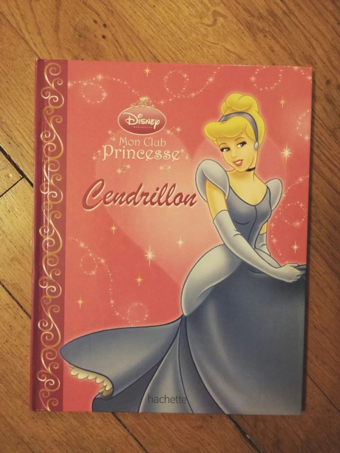 Livre "cendrillon" Disney