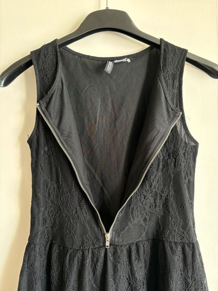 Robe noire - photo numéro 4