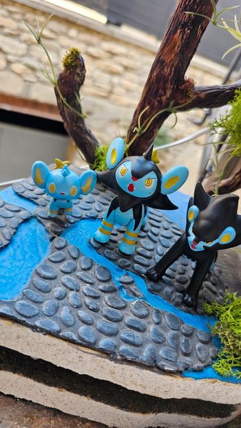 Super figurine Pokemon Nintendo Évolution lixy luxio luxray