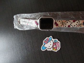 Montre numérique / digitale Hello Kitty neuve