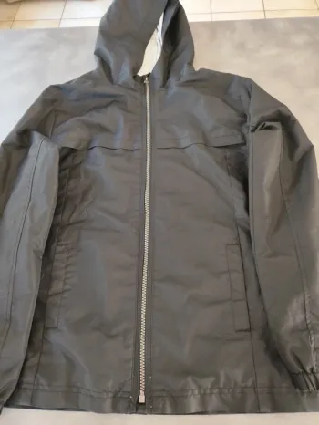Coupe-vent imperméable Kiabi 12 ans
