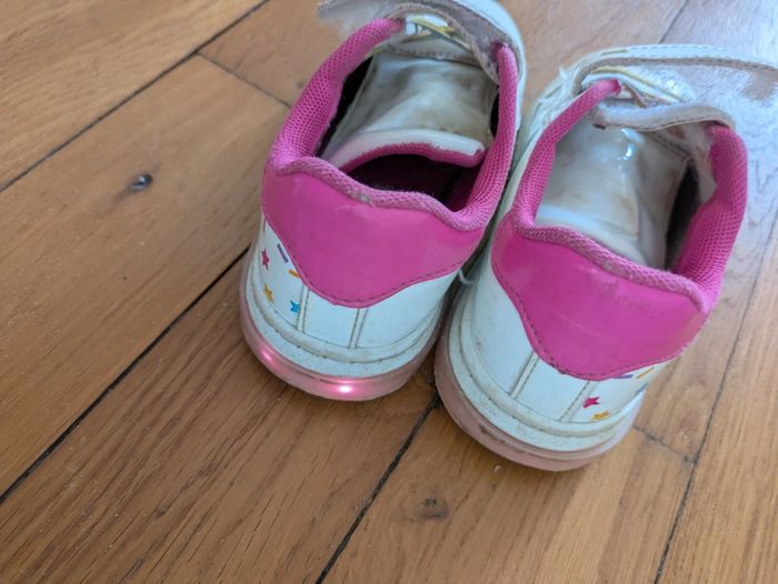 Lot paires baskets fille pointure 25 26 27 - photo numéro 5