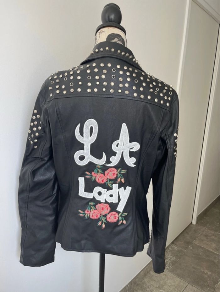 Splendide perfecto noir avec clous et broderies - photo numéro 7