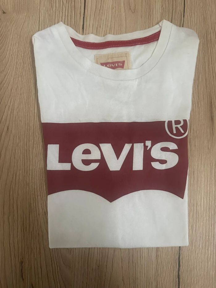 TEE shirt levis taille 10 ans