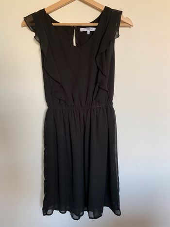 Petite robe noir à volants