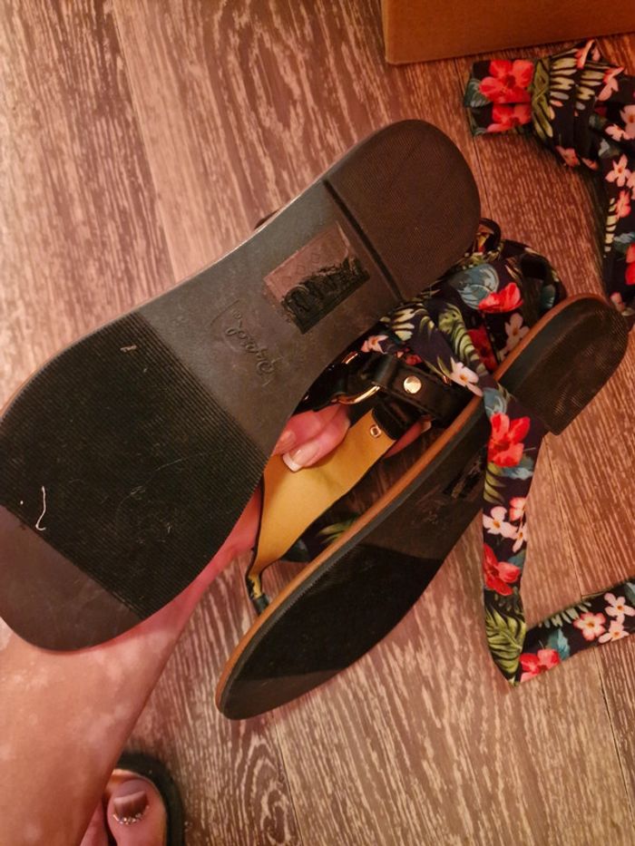 Tong avec ruban - photo numéro 2