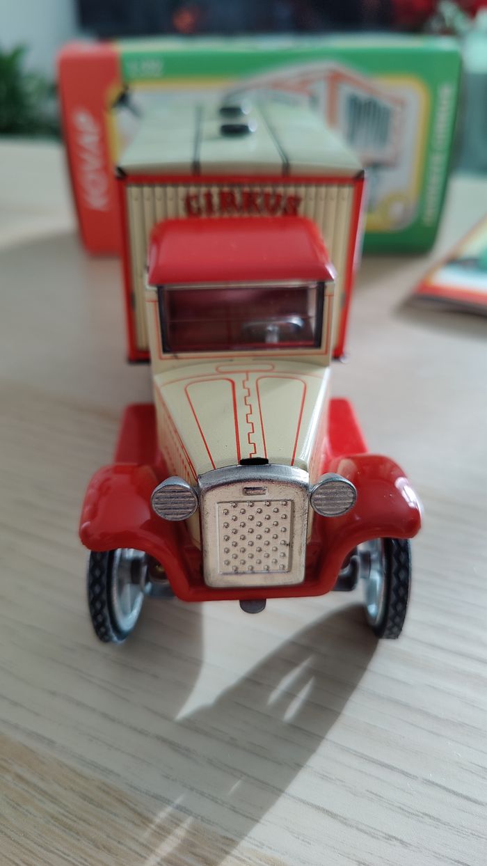 Kovap Cirkus n°596 / roulotte de cirque NEUF - photo numéro 8