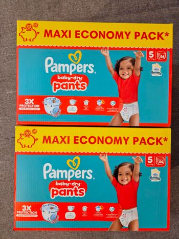 Lot couches pampers pants taille 5