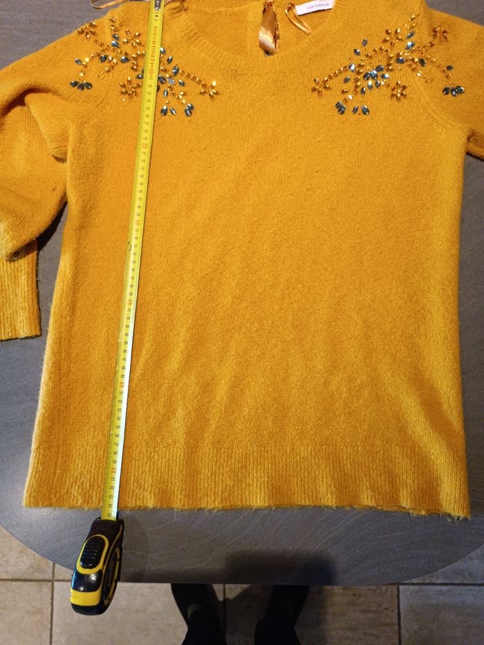 Pull orné de pierres - photo numéro 7