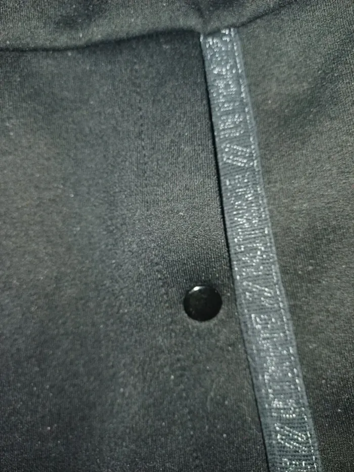 Superbe veste à capuche 10 ans garçon - photo numéro 7