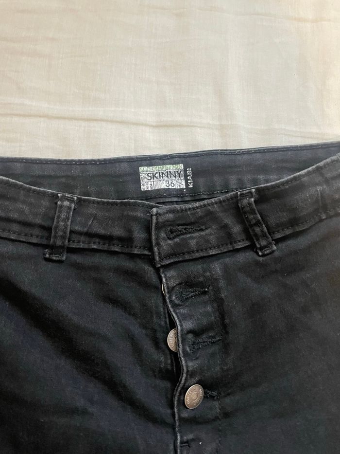 Lot de 2 pantalons jeans skinny femme  taille 36 et 38 - photo numéro 4