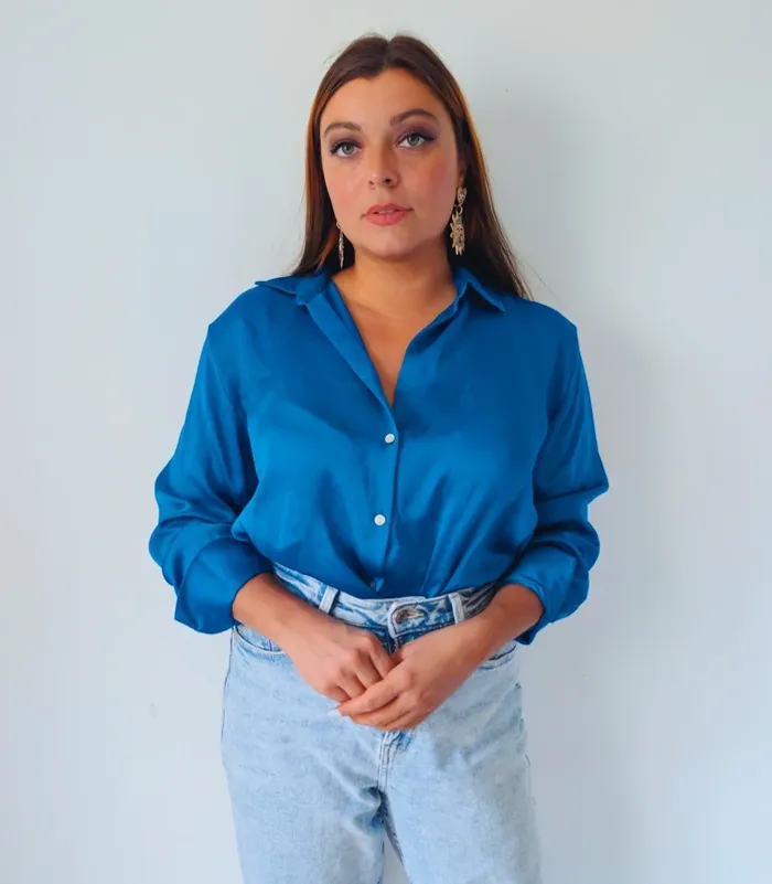 Chemise Zara satiné bleu électrique uni moderne minimaliste  taille 38 - photo numéro 2
