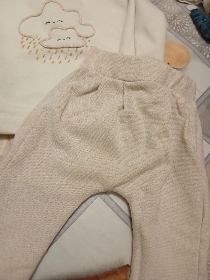 Ensemble de vêtements - photo numéro 2