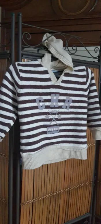 Pull à capuche "El Charro" taille 2/3 ans
