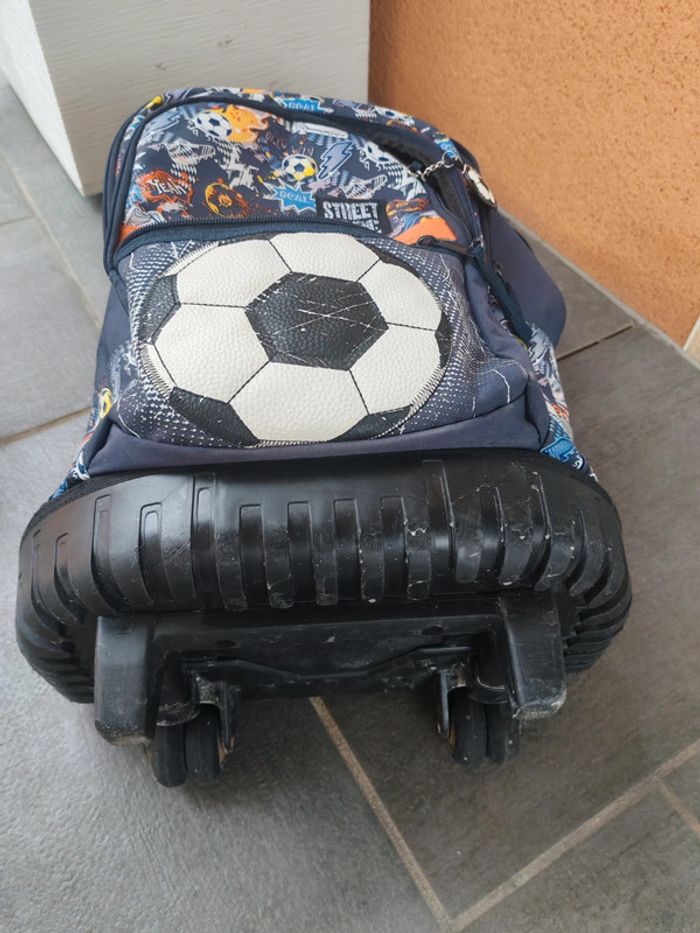 Cartable à roulette et poignée - photo numéro 3