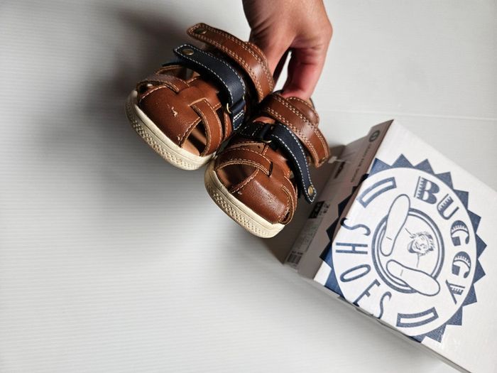 Chaussures ouvertes taille 23 - photo numéro 2
