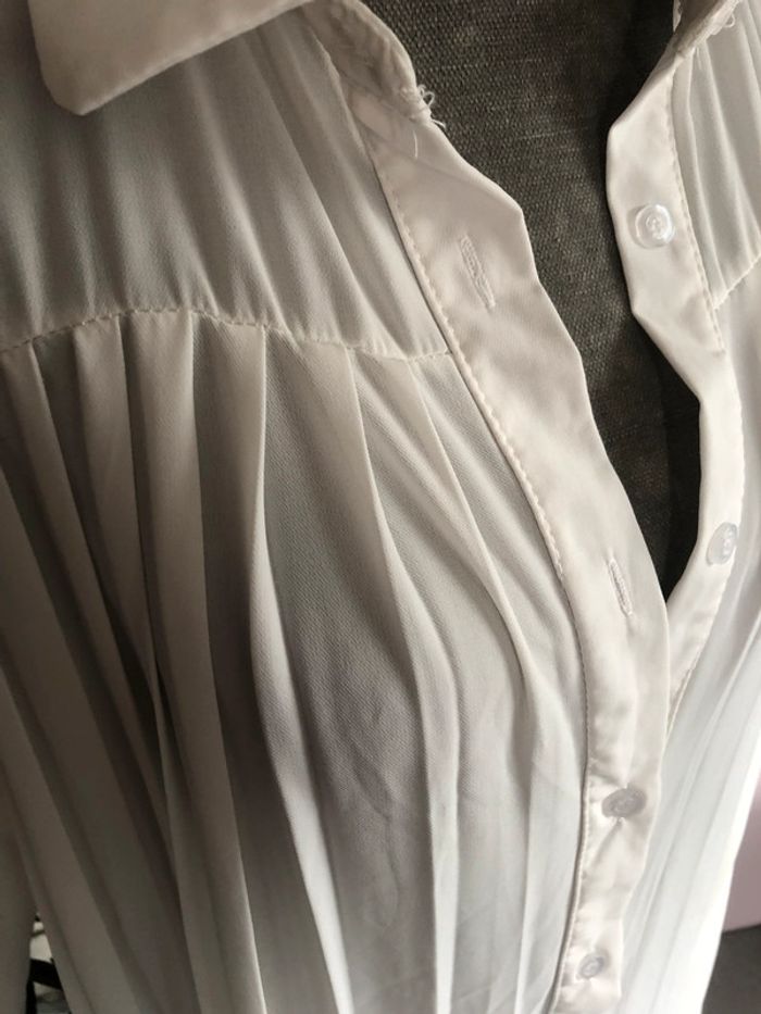 Chemise blanche taille unique - photo numéro 2