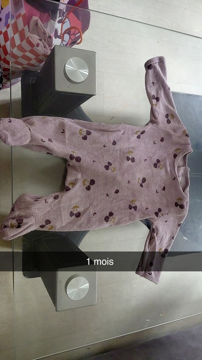 Lot pyjamas 1 mois - photo numéro 9