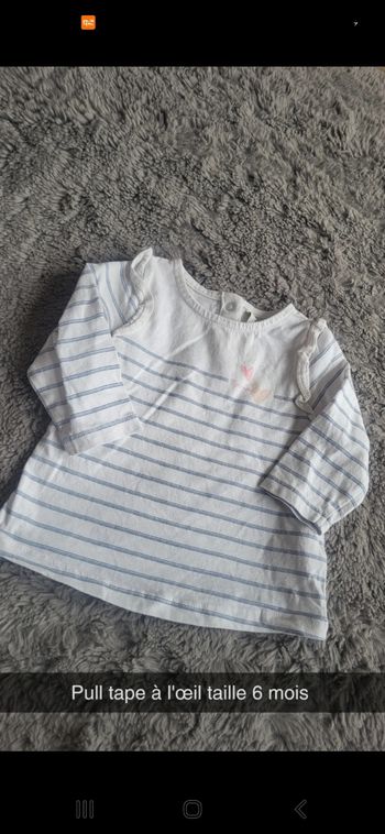 Pull tape à l'œil taille 6 mois
