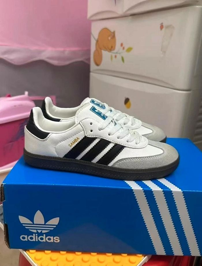 Originais Adidas Samba OG Blanc Taille 36 - photo numéro 3