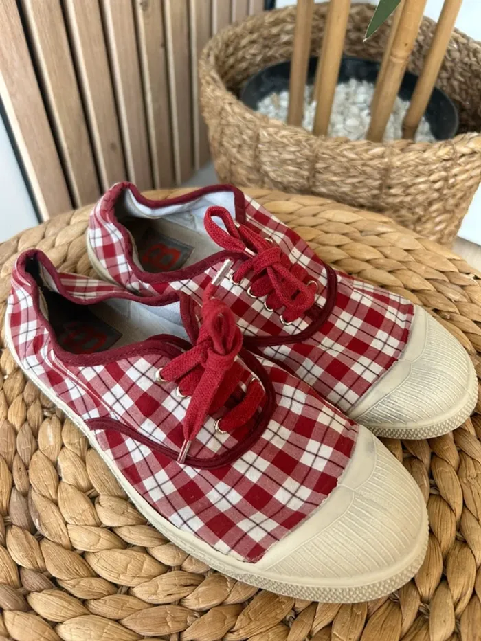 Baskets en toile Bensimon rouge taille 38