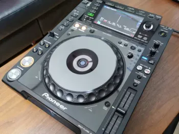 Platine multi-lecteur DJ Pioneer CDJ-2000 Nexus