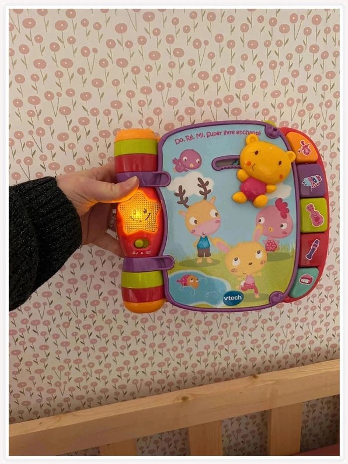 Livre musical vtech super livre enchanté - photo numéro 2