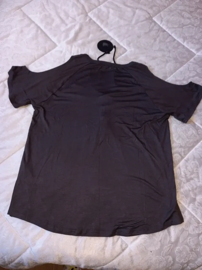 Tee-shirt T.L - photo numéro 3