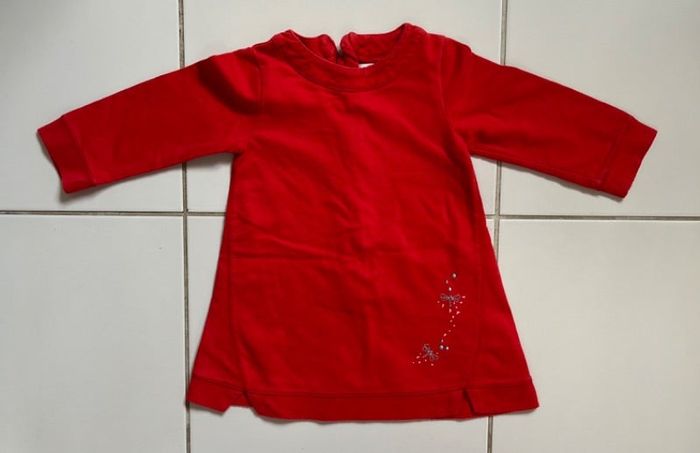 Robe en molleton rouge
