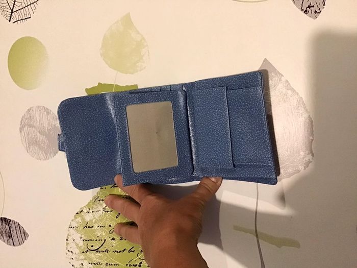 Porte feuille femme qui se déplie 26 cm ouvert 10 cm fermer - photo numéro 3