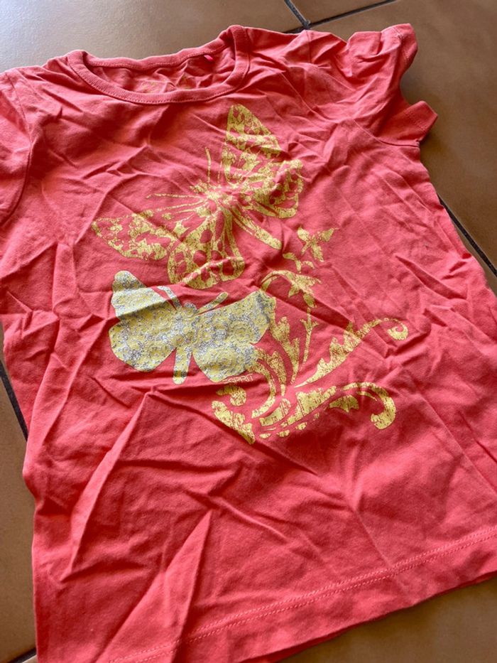 Lot t shirts fille 4 ans - photo numéro 5