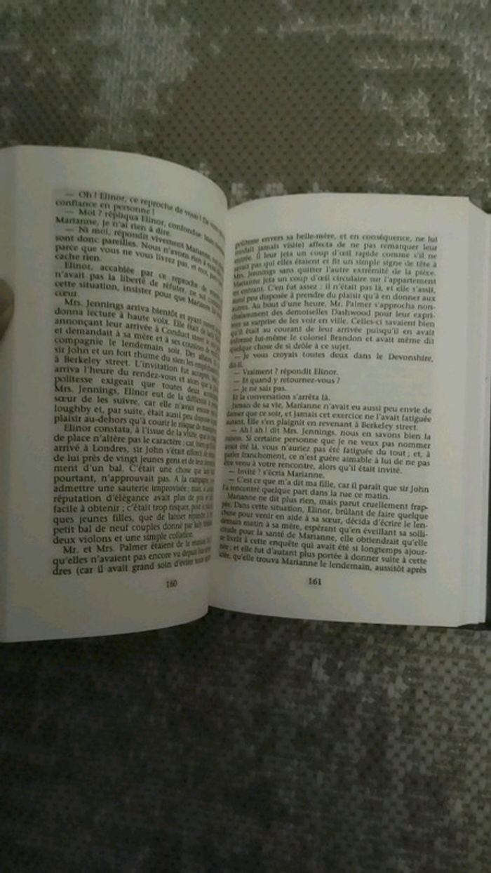 Livre Jane Austen " Raison et sentiments " - photo numéro 10