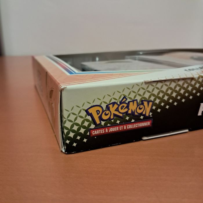 Coffret accessoire  pokémon EV8.5 Evolutions prismatiques  scellés - photo numéro 5