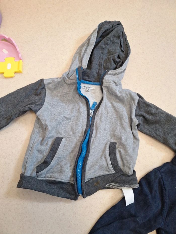 Lot sweat haut gillet 4 ans - photo numéro 2