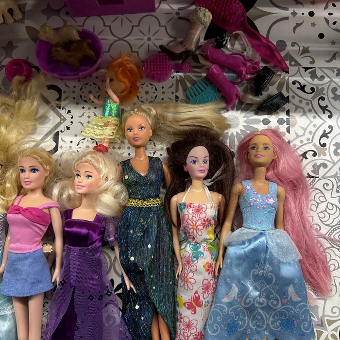 Lots de 12 barbie - photo numéro 2