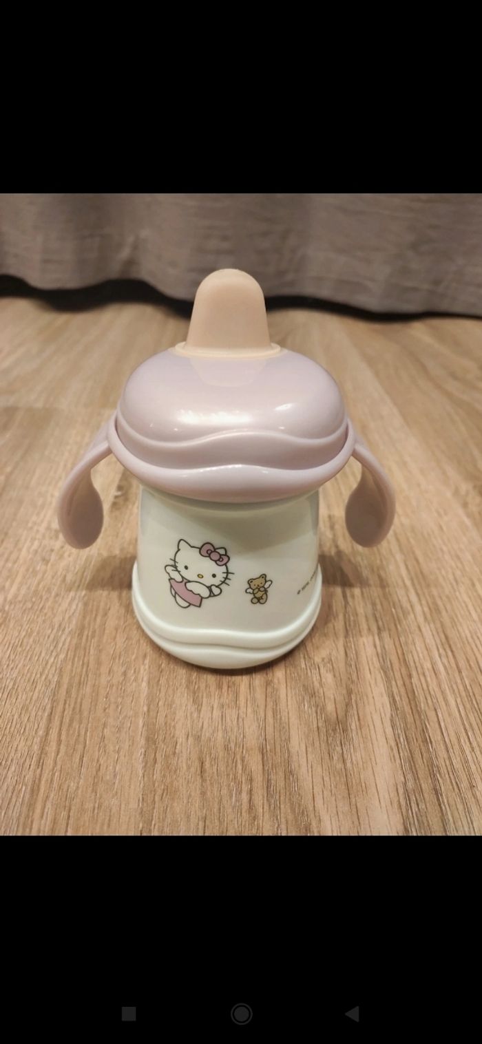 Tasse à bec Hello Kitty