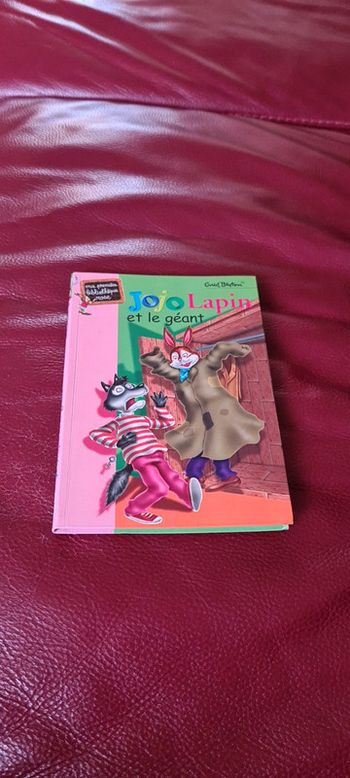 Jojo Lapin et le géant