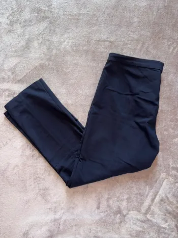Pantalon à pinces femme Sfera taille 44 bleu marine en très bon état.