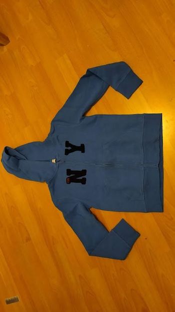 gilet à capuche taille 12 ans