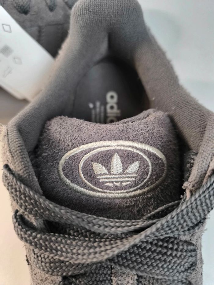 Baskets adidas campus grise pointure 40 neuves avec boîte - photo numéro 5
