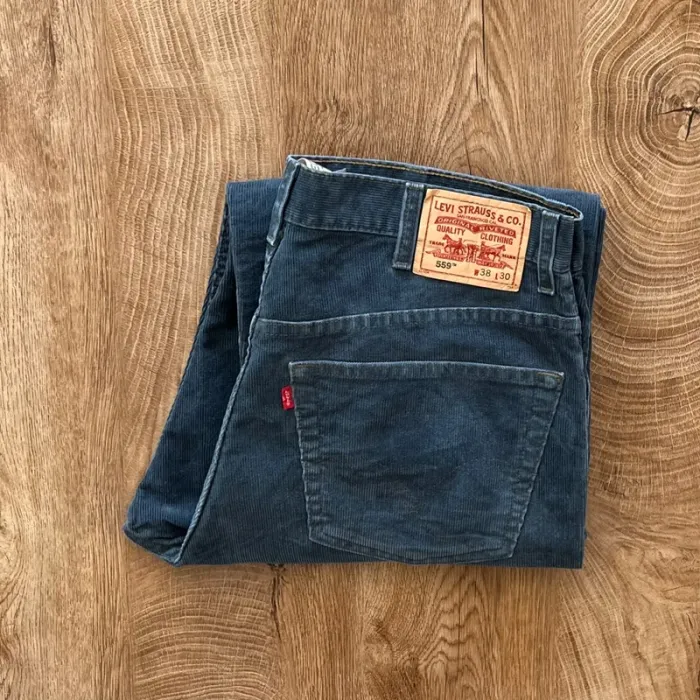 Jean/pantalon "velours" bleu Levi's 559, homme, taille : W 38 L 30 (48 taille française)