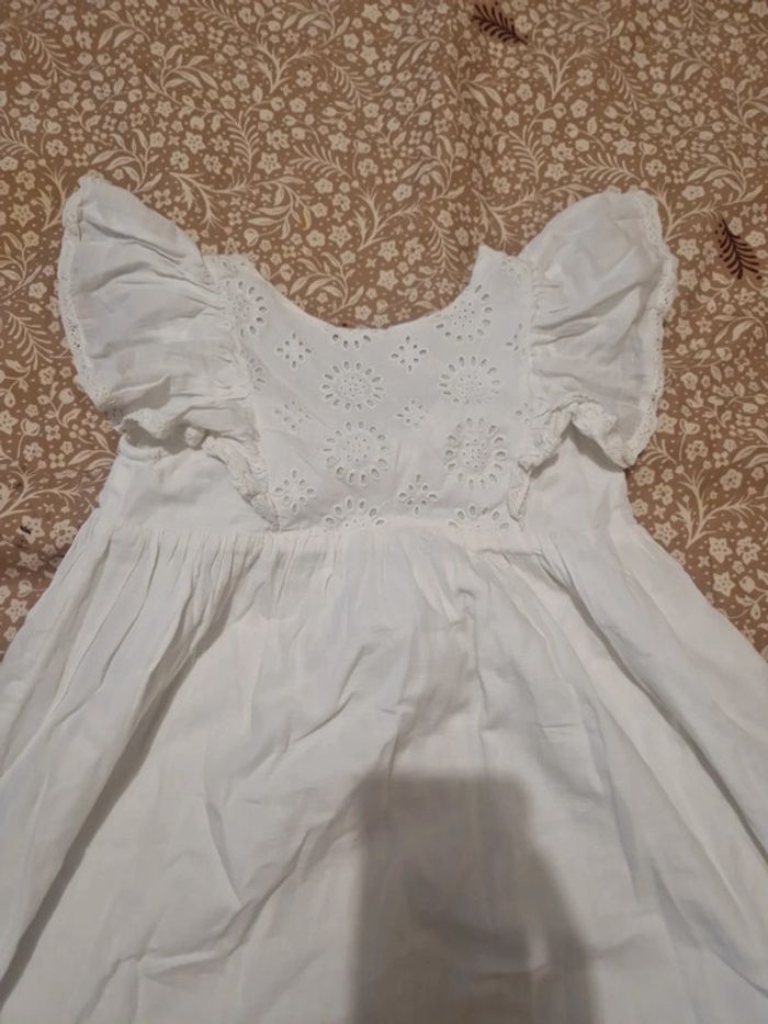 Robe blanche - photo numéro 2