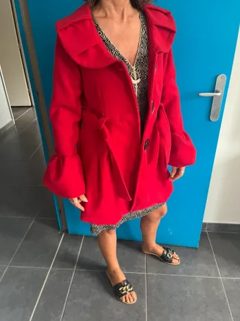 Manteau rouge