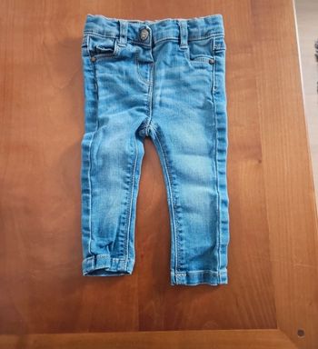 Jean taille 6 mois