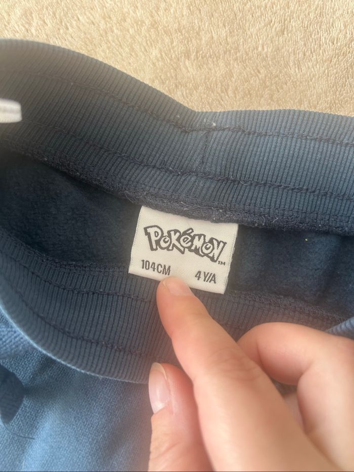 Lot de 3 joggings Pokémon taille 4ans - photo numéro 5