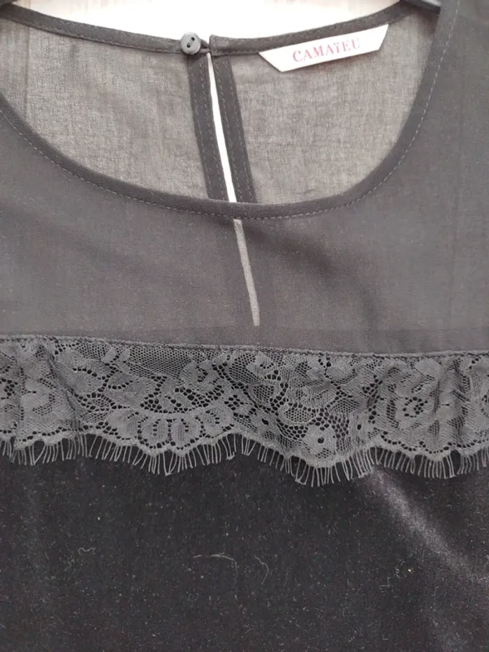 Robe velours dentelle - photo numéro 3